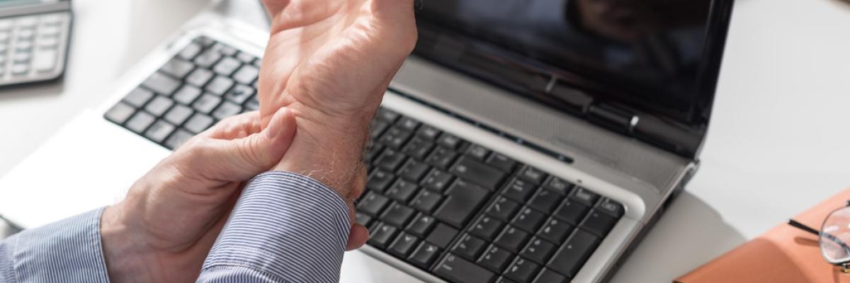 Fisioterapia preventiva para el túnel del carpo en trabajadores digitales