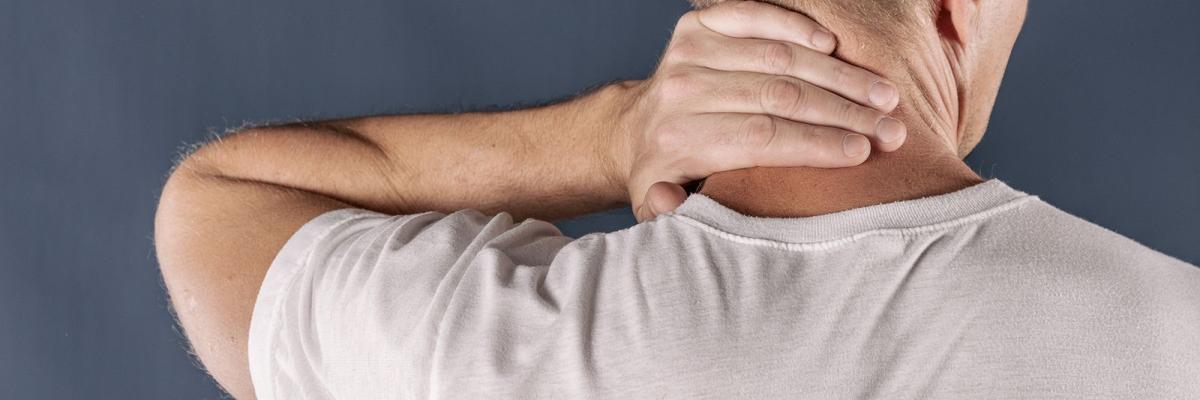 ¿Por qué aumentan las contracturas cervicales en invierno en Bilbao?