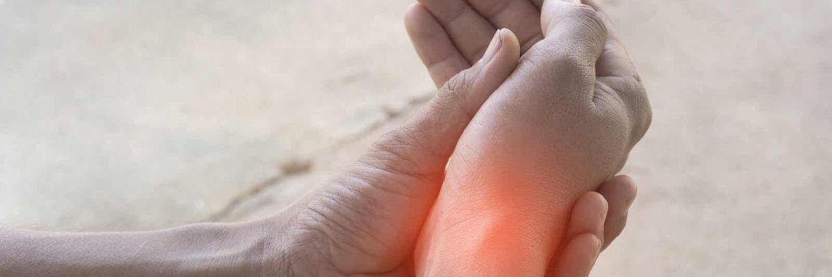 Terapia Manual como tratamiento para la Tendinitis de Quervain - FisioClinics Bilbao