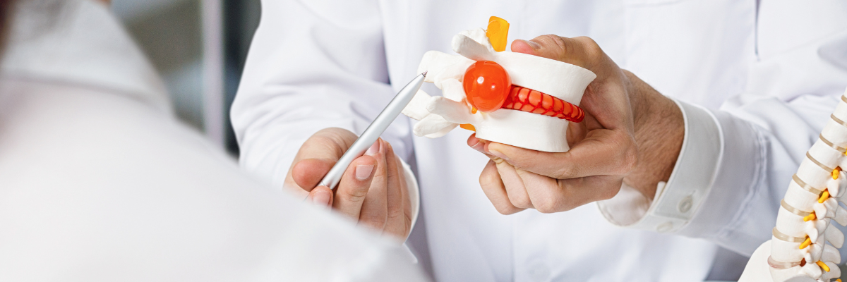 La importancia del fortalecimiento del core en personas con hernia discal