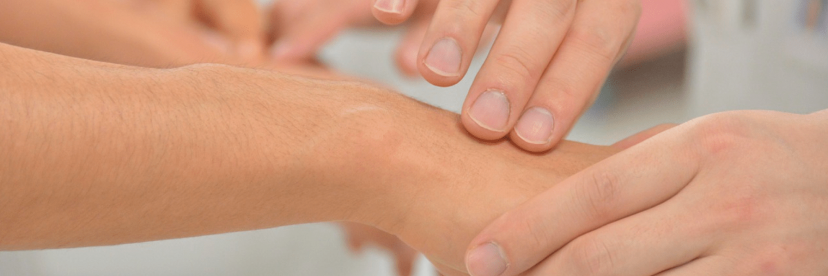 Fractura de Colles y su tratamiento mediante las ondas de choque en FisioClinics Bilbao