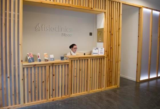 recepción fisioclinics Bilbao recepción fisioclinics Bilbao